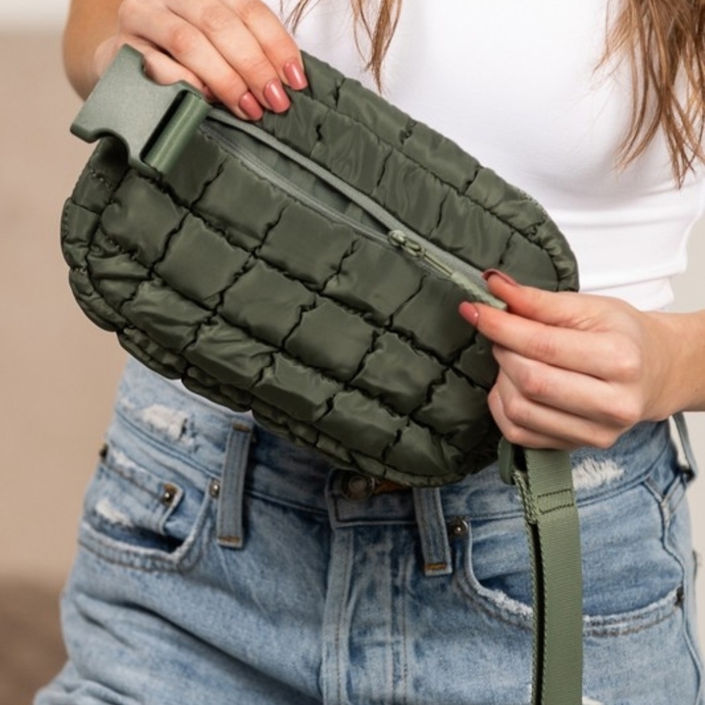 Tote Puffer Tote Quilted Crossbody Bag w/ dust bag! - Picture 4 of 9